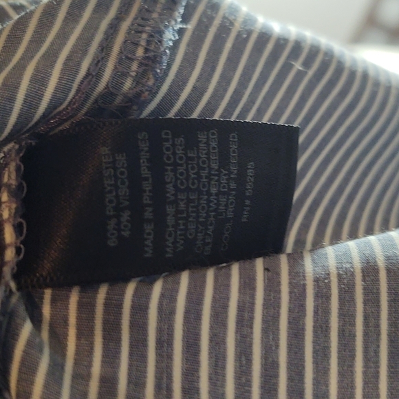 Express Grey and White Striped Button Down Shirt Sz M - Picture 11 of 11